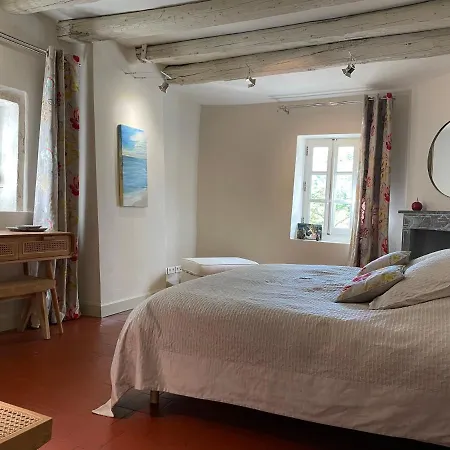 Ermitage Notre Dame De Vacquieres Bed & Breakfast Noves
